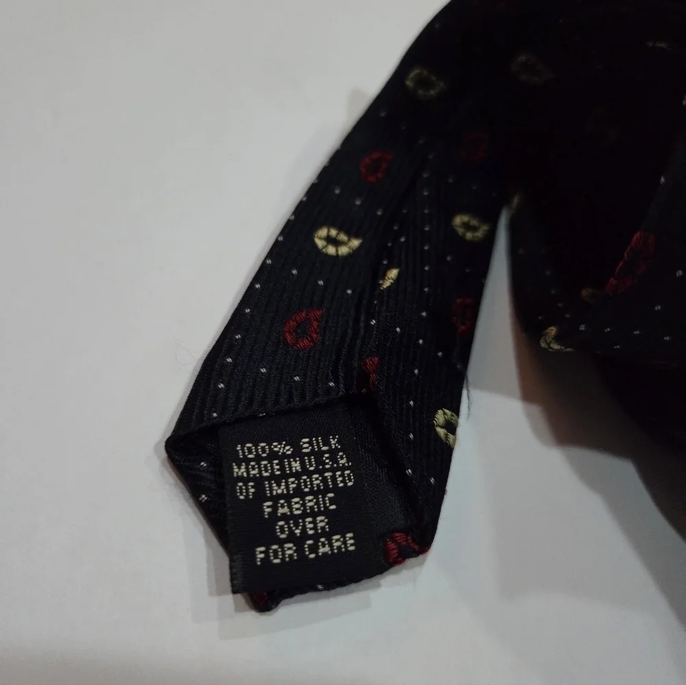 Vtg. Gap Elegant Blue and Gold Men's Tie